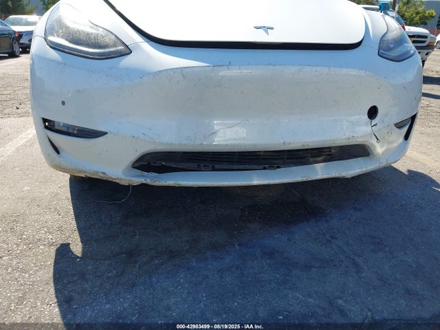 2021 TESLA MODEL Y 5YJYGDEE0MF303779 Photo 5