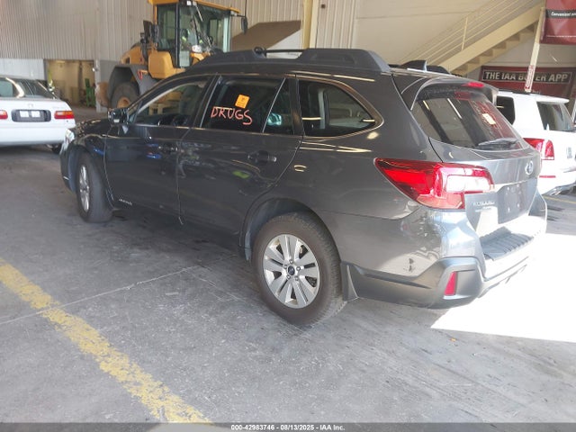 Subaru OUTBACK 2. 2018 4S4BSAFC0J3335555 Image 17