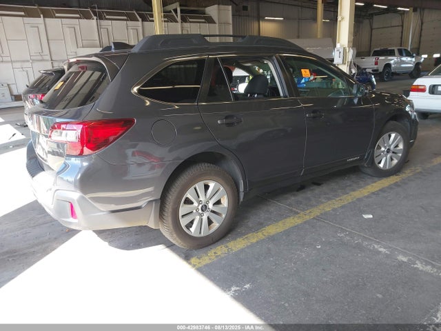 Subaru OUTBACK 2. 2018 4S4BSAFC0J3335555 Image 18