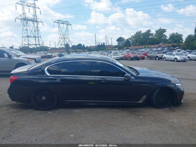 WBA7F2C53KB240437 BMW 750i / b7
