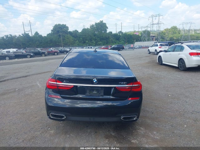 WBA7F2C53KB240437 BMW 750i / b7