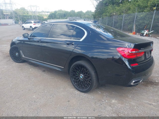 WBA7F2C53KB240437 BMW 750i / b7