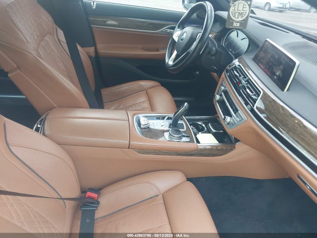 WBA7F2C53KB240437 BMW 750i / b7