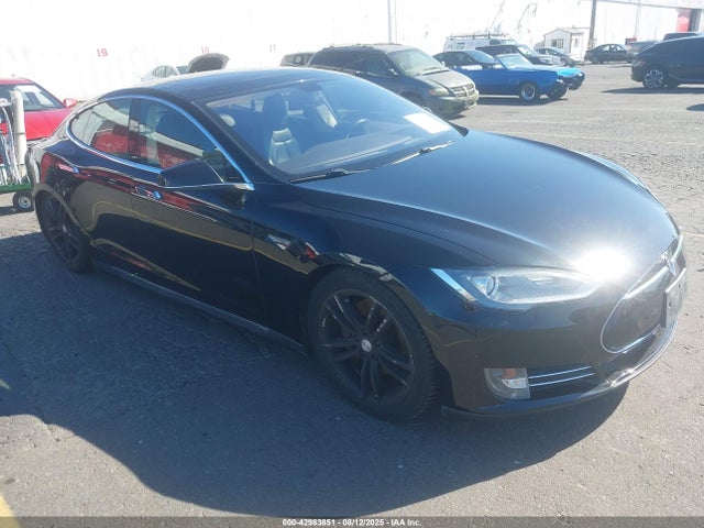 2014 TESLA MODEL S 5YJSA1H10EFP48975 Photo 0