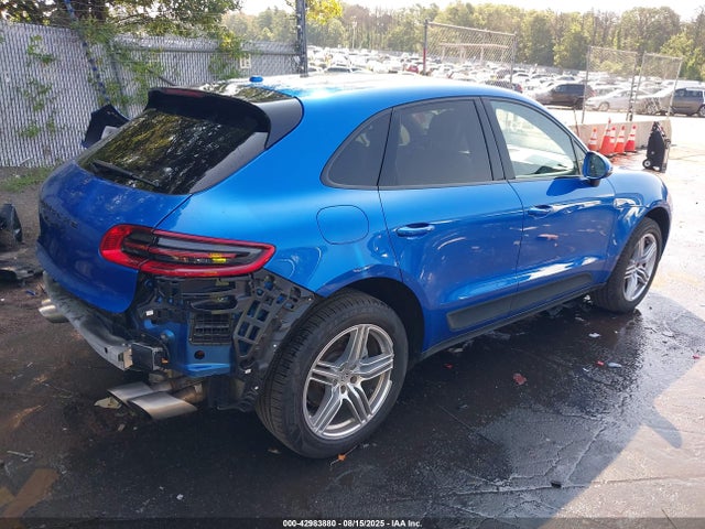 2016 PORSCHE MACAN WP1AB2A55GLB55266 Photo 3