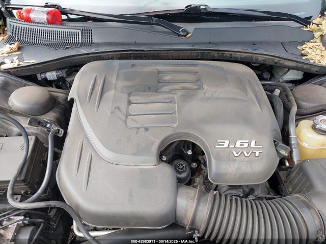 Chrysler 300 2017 2C3CCABG1HH565079 Image 10