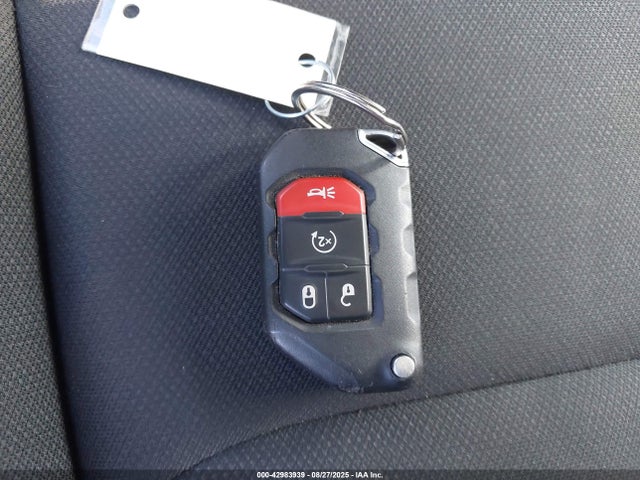 1C4HJXDN2JW252863 Jeep Wrangler