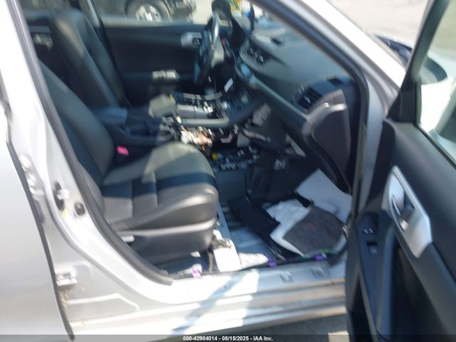 2012 LEXUS CT 200H JTHKD5BH3C2084965 Photo 4