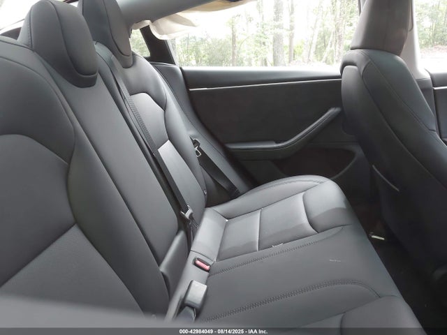 2025 TESLA MODEL 3 5YJ3E1EB8SF021410 Photo 7