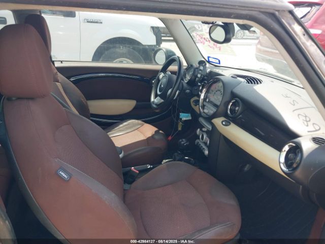 2009 MINI COOPER CLUBMAN WMWML33589TX33441 Photo 4