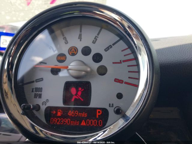 2009 MINI COOPER CLUBMAN WMWML33589TX33441 Photo 6