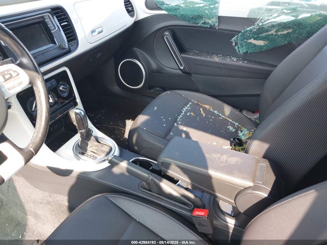 3VW5DAAT0KM505123 Volkswagen 2019