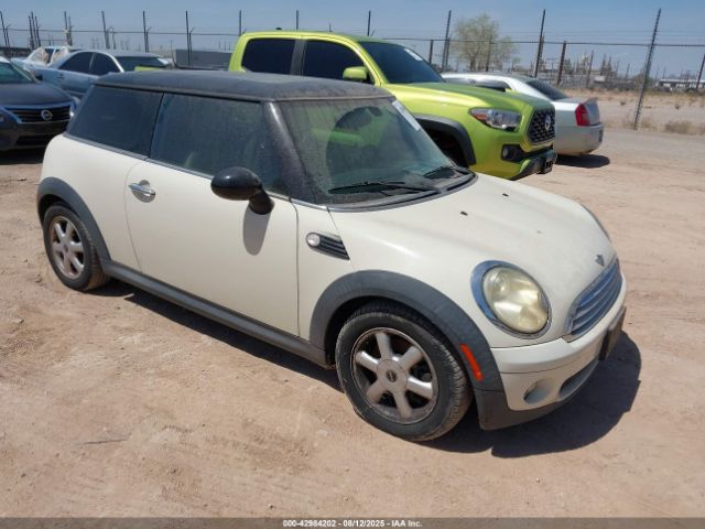 2009 MINI COOPER WMWMF33549TW78624 Photo 0