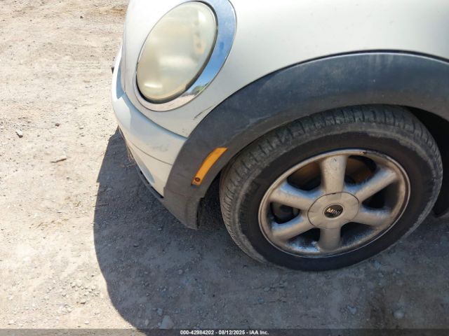 2009 MINI COOPER WMWMF33549TW78624 Photo 5