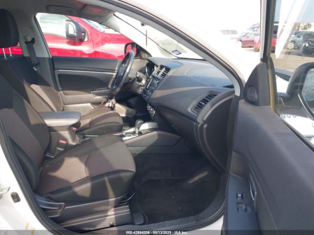 2018 MITSUBISHI OUTLANDER SPORT JA4AP3AU2JZ031261 Photo 4