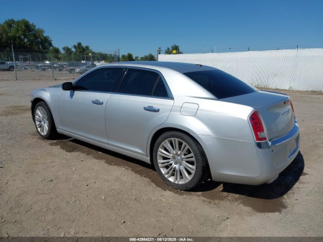 2011 CHRYSLER 300 2C3CA5CG4BH614245 Photo 2