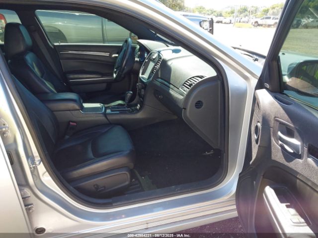 2011 CHRYSLER 300 2C3CA5CG4BH614245 Photo 4