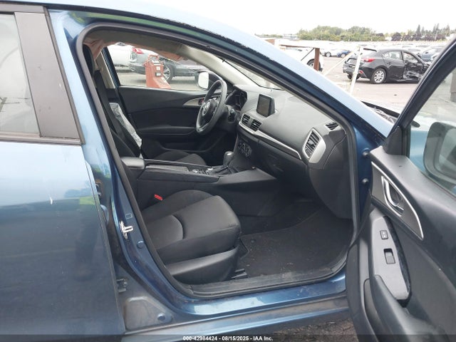 3MZBN1U7XHM119803 Mazda pe