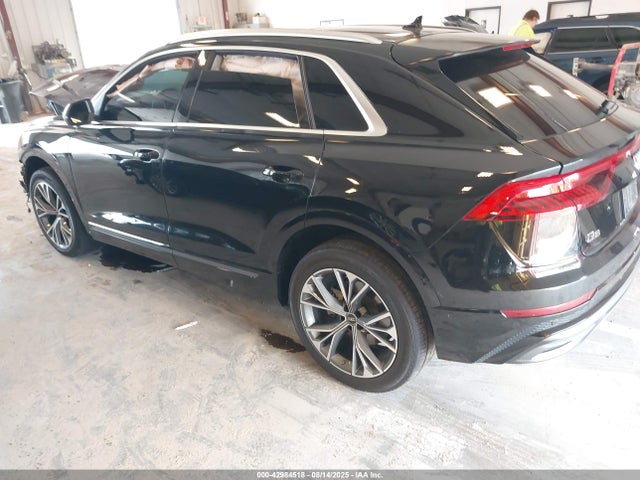 2023 AUDI Q8 WA1EVBF19PD016309 Photo 2