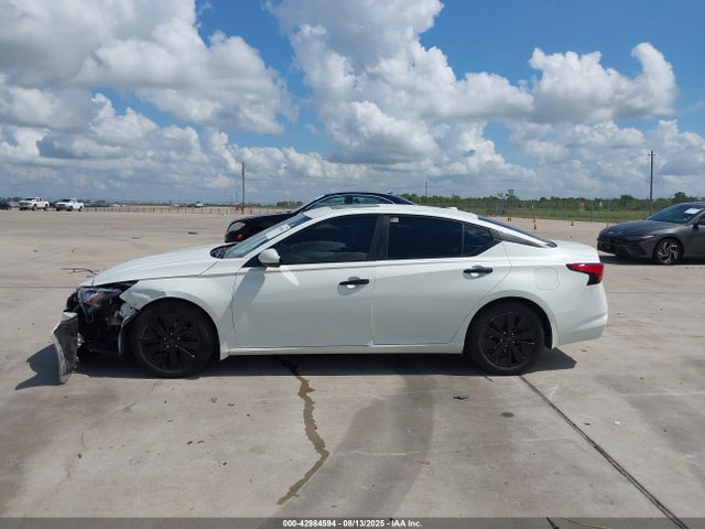 Nissan 2021 2021 1N4BL4DV4MN310972 Image 14