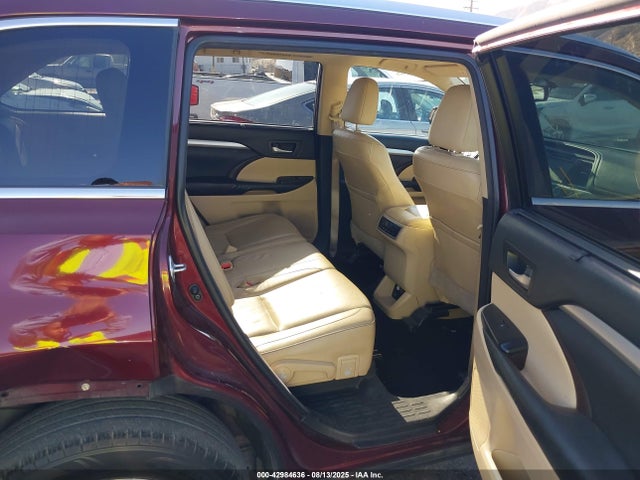 Toyota 2gr-fe 2014 5TDKKRFH8ES025771 Image 8