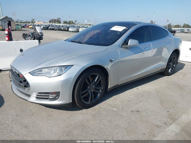 2013 TESLA MODEL S 5YJSA1DP2DFP07627 Photo 1