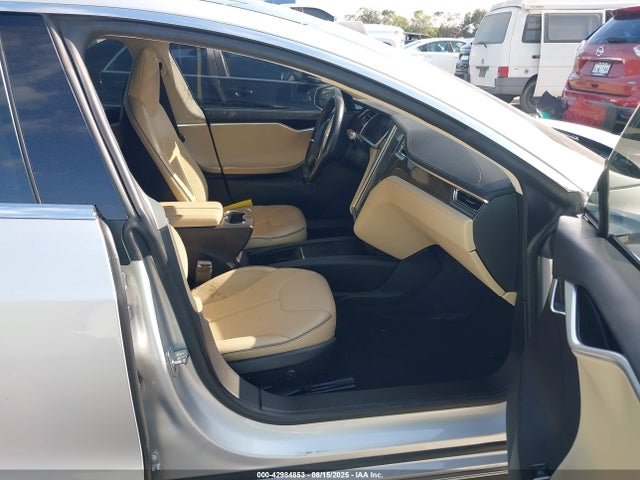 2013 TESLA MODEL S 5YJSA1DP2DFP07627 Photo 4