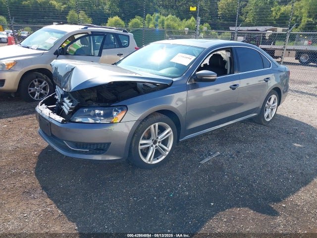 Volkswagen Passat 2015 1VWBV7A37FC093891 Image 2