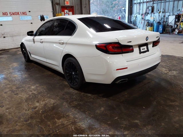 2021 BMW 530I WBA13BJ03MCF62890 Photo 2