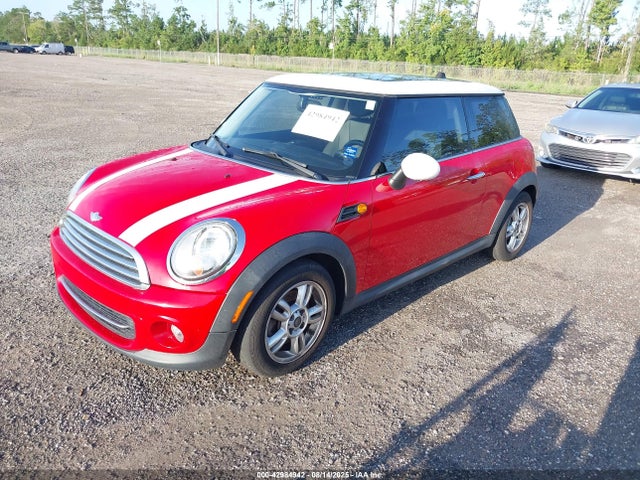 2011 MINI COOPER WMWSU3C57BT093488 Photo 1
