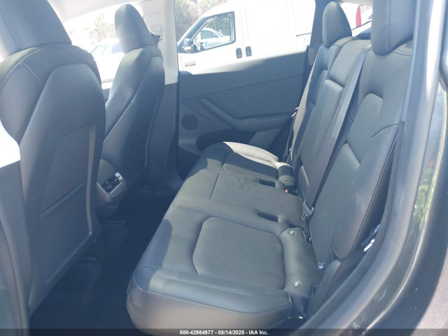 2025 TESLA MODEL Y 7SAYGDEE9SF269051 Photo 7