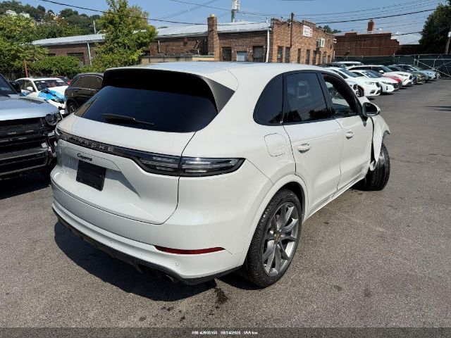 2023 PORSCHE CAYENNE WP1AA2AYXPDA01675 Photo 3