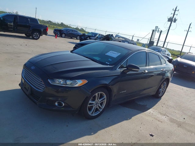 Ford 2015 2015 3FA6P0RU6FR147076 Image 2