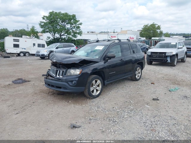 Jeep Compass 2014 1C4NJDBB5ED897728 Image 2