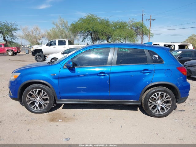 Mitsubishi mivec 2018 JA4AP3AU5JU013737 Image 14