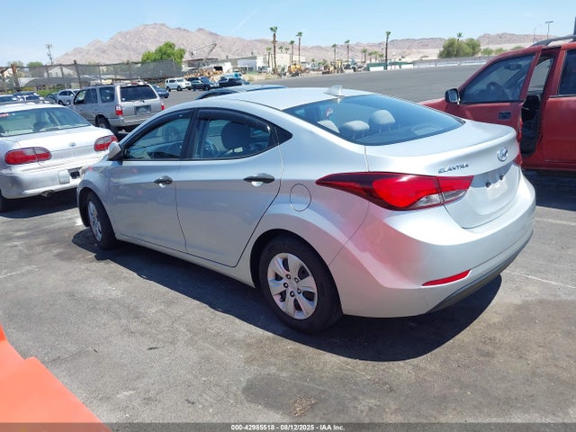Hyundai dohc mpi nu 2016 5NPDH4AEXGH738445 Image 3