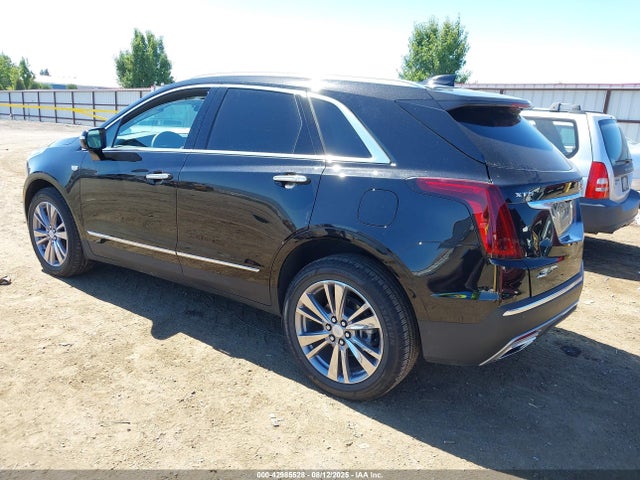 2025 CADILLAC XT5 1GYKNDRS7SZ120506 Photo 2