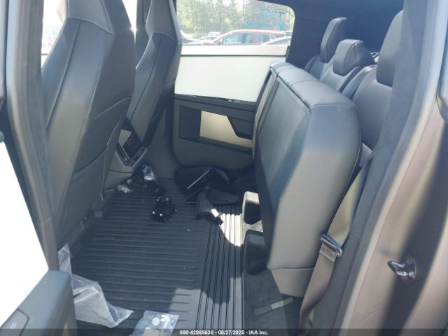 2024 TESLA CYBERTRUCK 7G2CEHED6RA018262 Photo 7