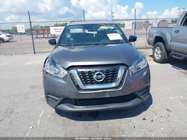 3N1CP5CU7JL527481 Nissan 2018