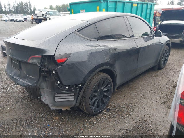 2025 TESLA MODEL Y 7SAYGDEE9SF289476 Photo 3