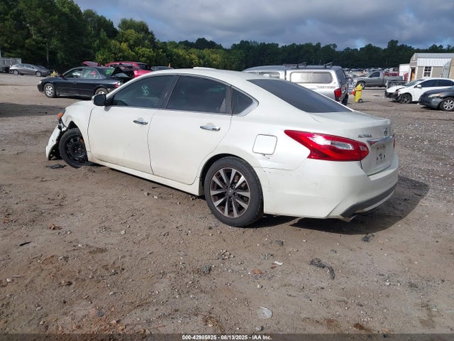 Nissan 2017 2017 1N4AL3AP1HC177200 Image 3
