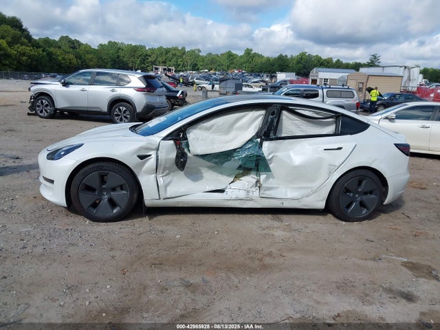 Tesla 2021 2021 5YJ3E1EBXMF983369 Image 13