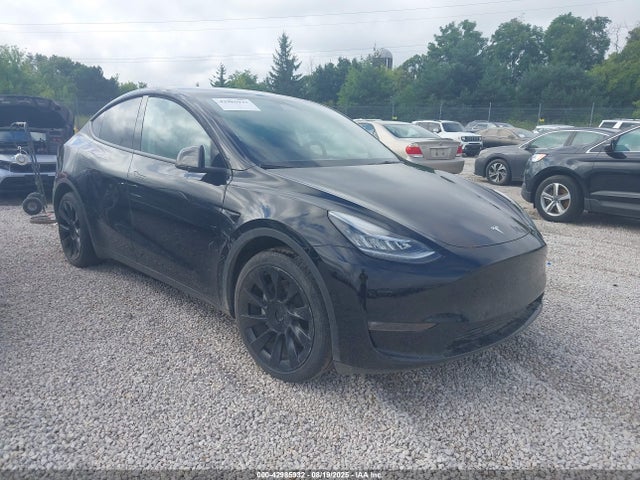2022 TESLA MODEL Y 7SAYGDEE0NF457848 Photo 0
