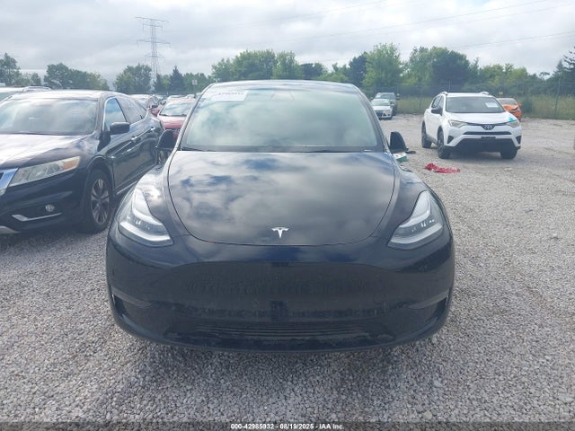 7SAYGDEE0NF457848 Tesla 2022