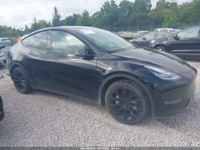 7SAYGDEE0NF457848 Tesla 2022