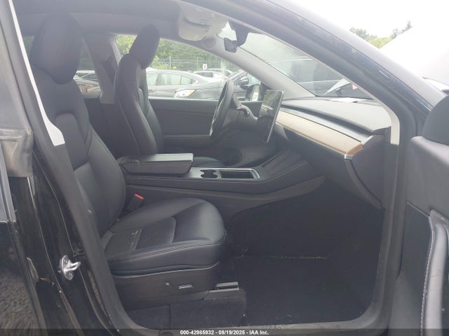 2022 TESLA MODEL Y 7SAYGDEE0NF457848 Photo 4