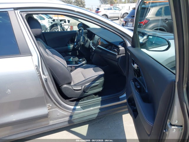 KNDCC3LG7N5160496 KIA 2022