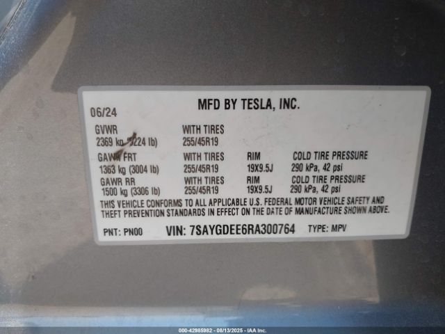 2024 TESLA MODEL Y 7SAYGDEE6RA300764 Photo 8
