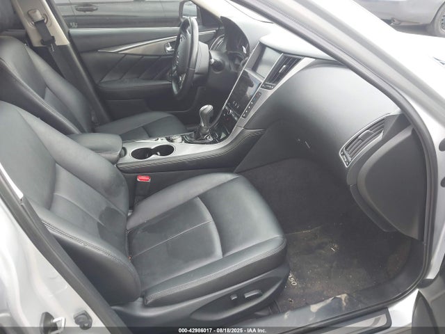 JN1EV7AR3HM841640 Infiniti Q50