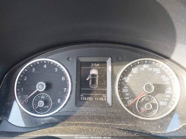 WVGBV7AX0GW039365 Volkswagen 2.0t